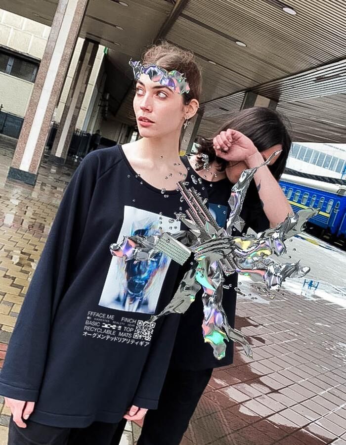 Augmented Fashion: A Canvas for Self-Expression