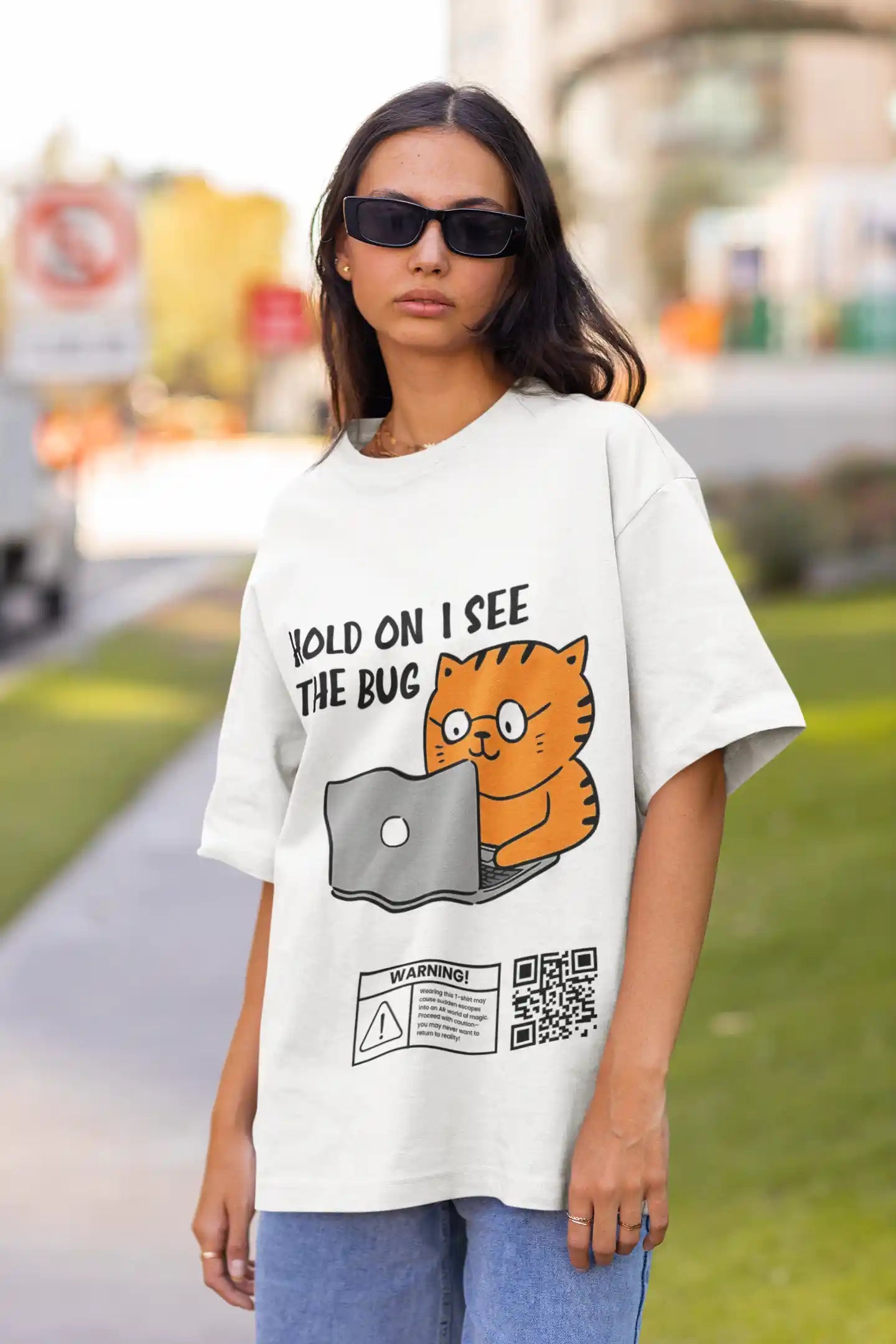 Bug Hunter Cat AR Oversized Tshirt